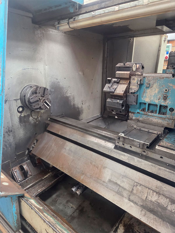 Torno CNC marca Lealde modelo TNC30