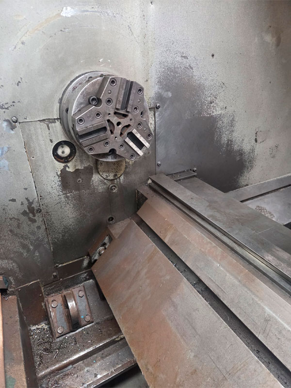 Torno CNC marca Lealde modelo TNC30