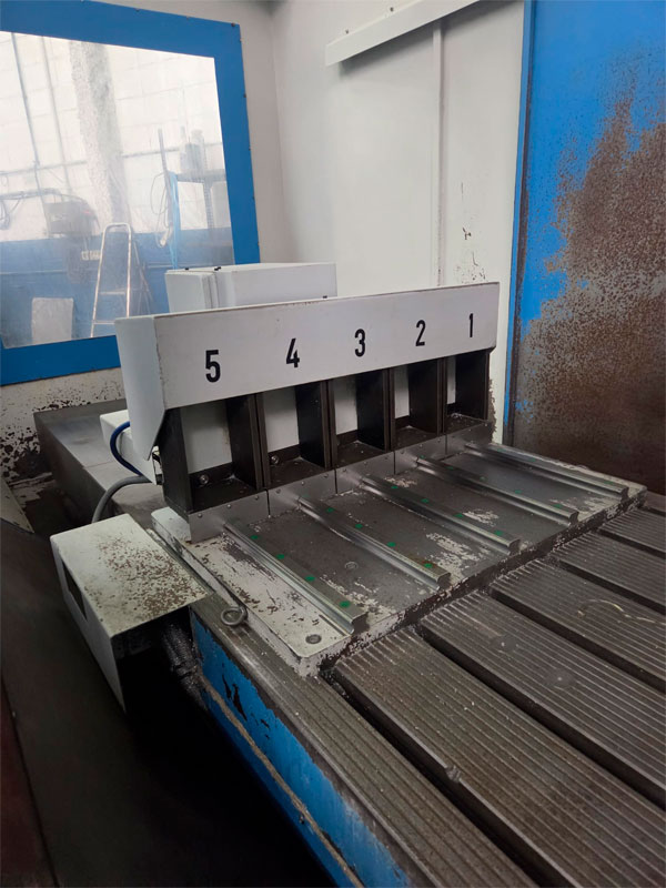 fresadora-bancada-fija-CME-mod-FS2