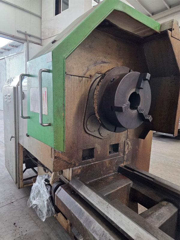 Torno-Geminis-CNC-1400_2